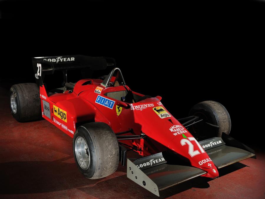  Ferrari 126C4 1984 года  (фото 8 из 9)
